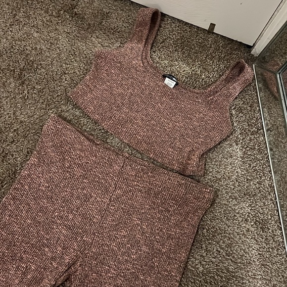 Two Piece Set - Picture 2 of 4